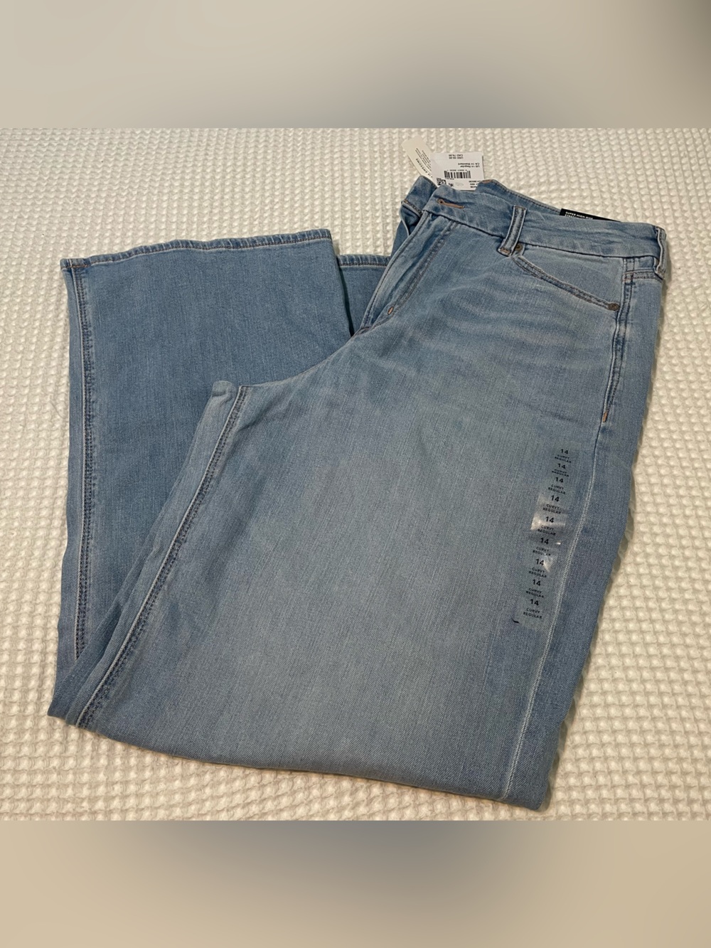 NWT American Eagle - Curvy Dreamy Drape Baggy Wide Leg Jeans